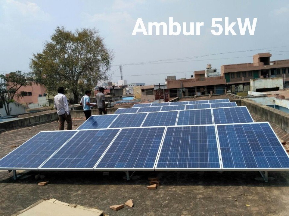 Commercial rooftop solar array