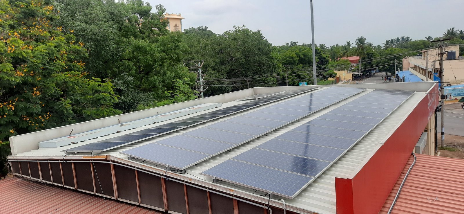 Mega rooftop industrial installation