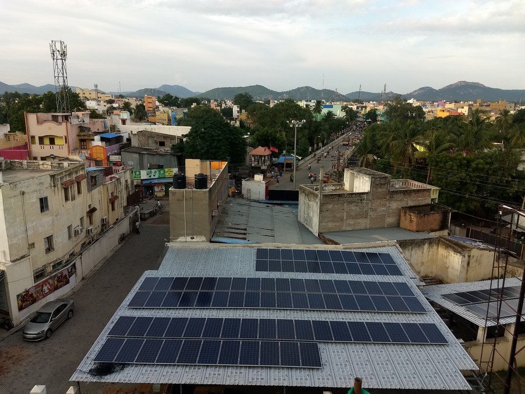 Hybrid commercial solar with monitoring